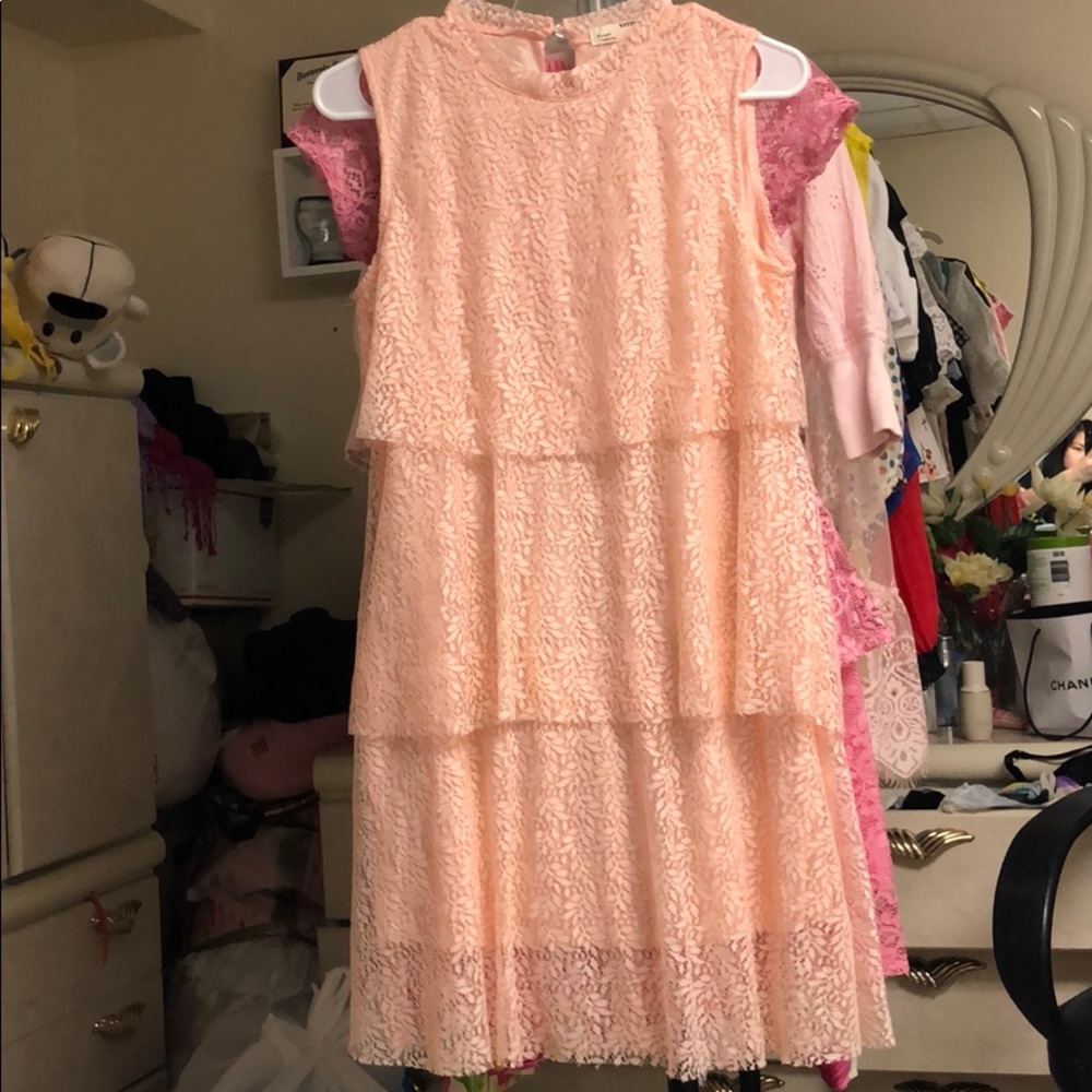 Gorgeous peach / baby pink layered floral dress